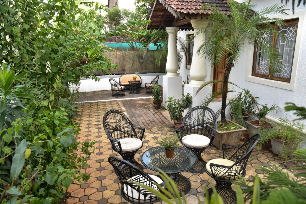 Villa Samaara3 Condolim Goa 500Mts From Beach Candolim Eksteriør billede